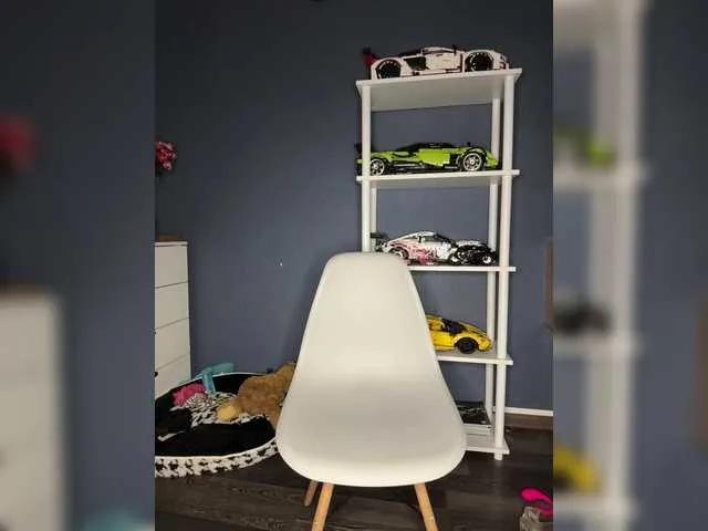 Akadori on BongaCams