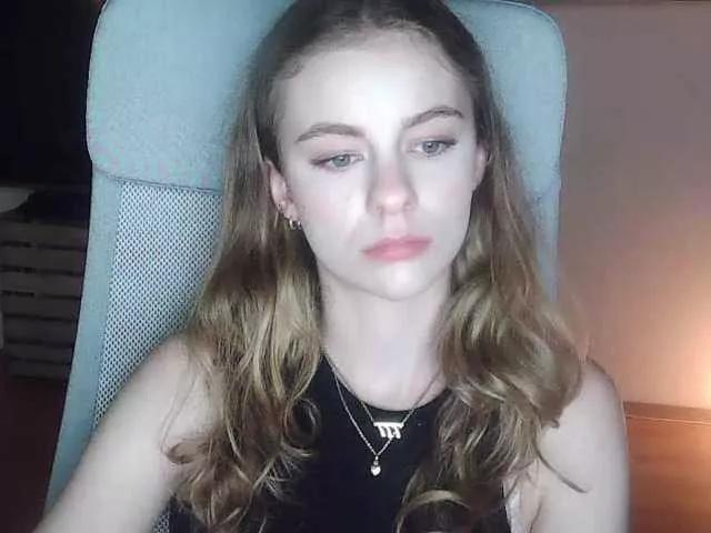 Offline AriaModel on BongaCams