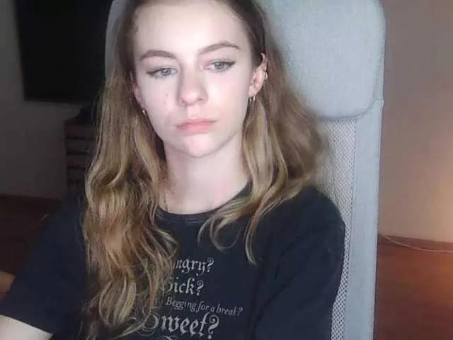 Offline AriaModel on BongaCams