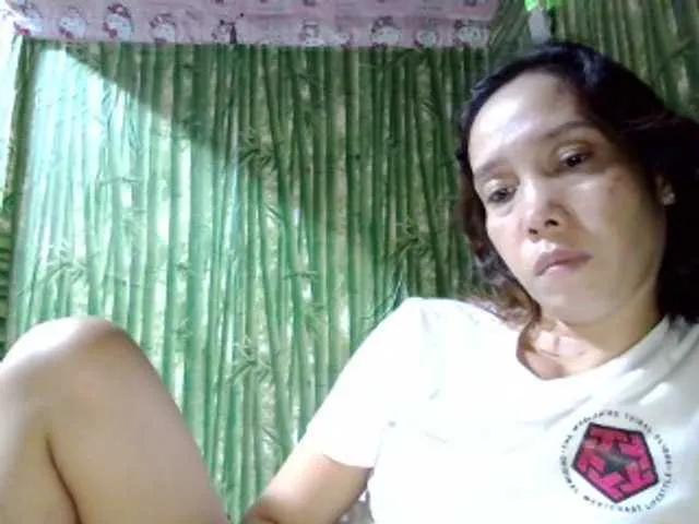 Beatriz69 on BongaCams