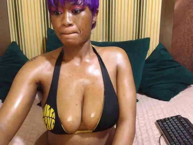 blackmedusaxx21 on BongaCams