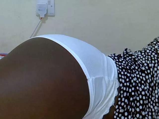 Offline Blackqueeen on BongaCams