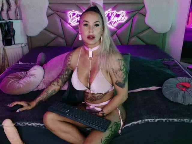 Offline Bonnie2024 on BongaCams