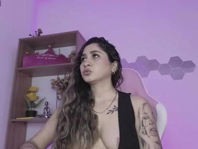 Offline britt-grey on BongaCams