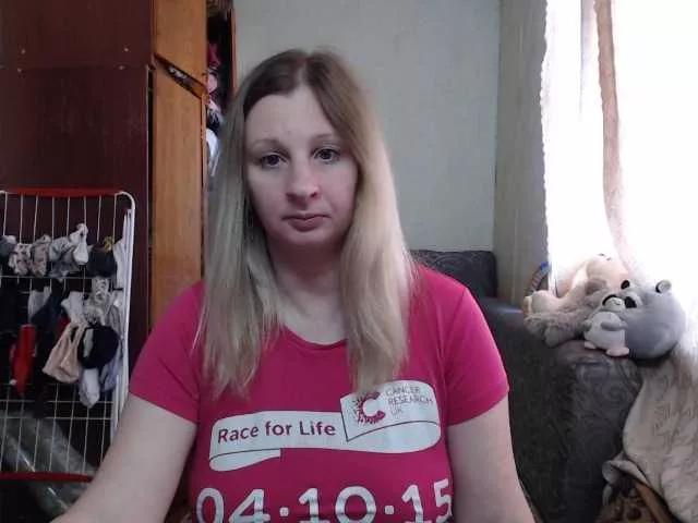 Offline BustyBlondy on BongaCams