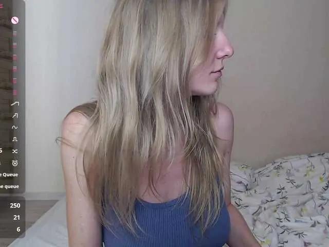 Offline CatinMilkland on BongaCams