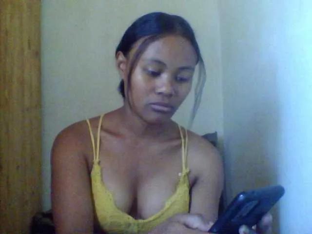Dilliannah on BongaCams 