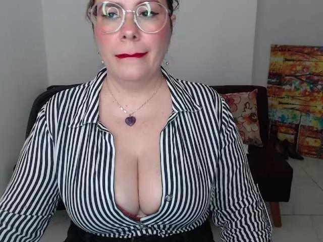 Offline Diva-Hot82 on BongaCams