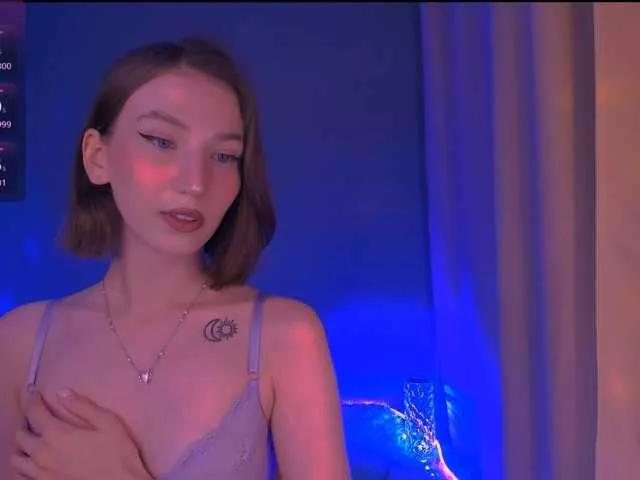 Offline ellaamber on BongaCams