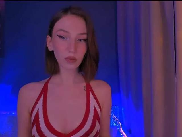 Offline ellaamber on BongaCams