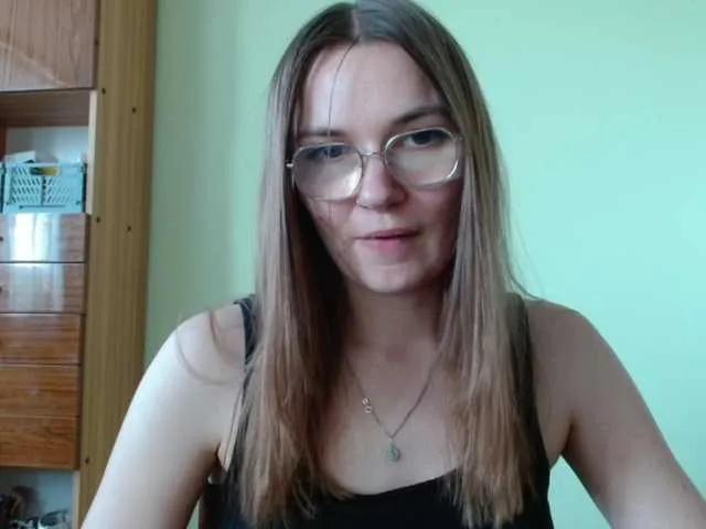 Ellyxcute — I'm young, sweet and innocent on the outside, wild, open-minded and passionate on the inside. I'm like a box of chocolates: you know what's inside the box, but you don't know what flavours you'll find inside the chocolate candy. See me in free chat,...