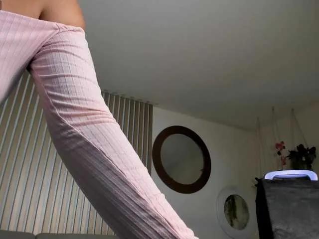GabriellaLee — I love it when they support me, that means they like my show and get horny with my body.