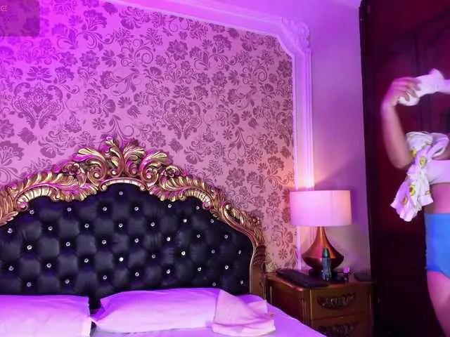 Offline HatsaJones on BongaCams