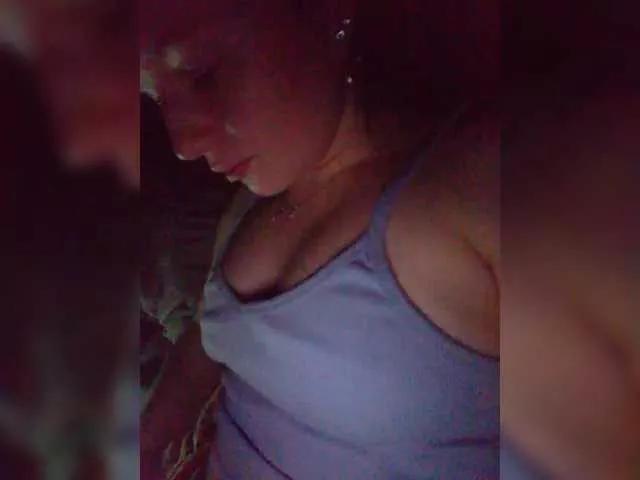 Offline Hotgirrrl on BongaCams