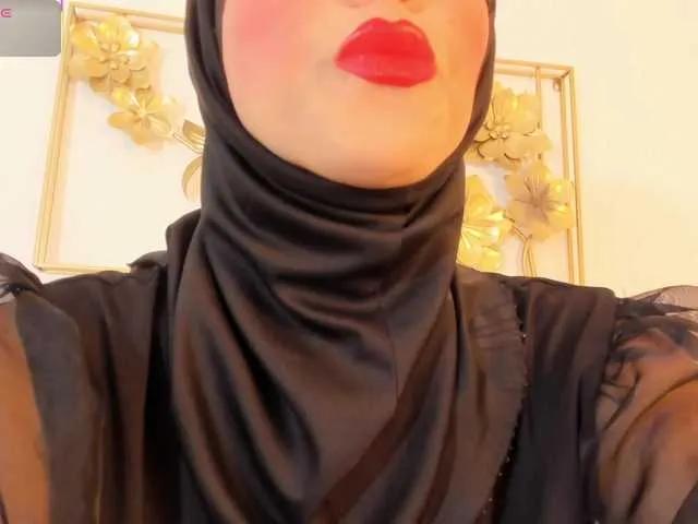 kalaa- — I love to play with my toys, enjoy the feeling of beeing touch by you, that would be a great pleasure for me.