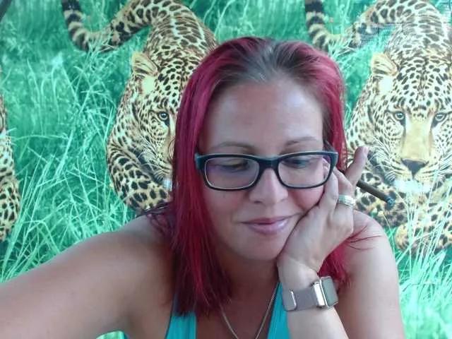 LadyHellene on BongaCams