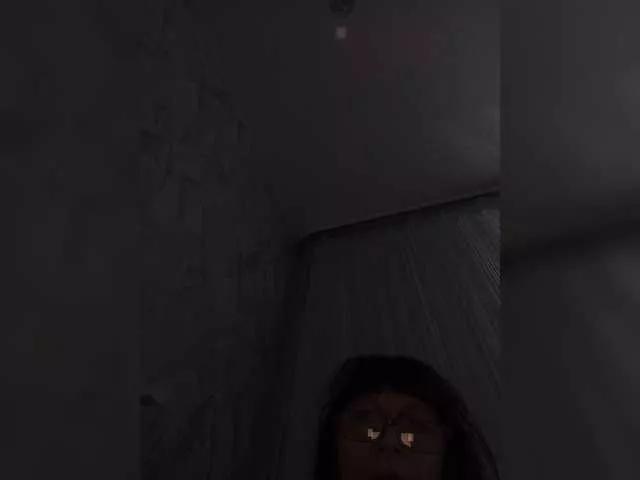 Offline Lana-11 on BongaCams