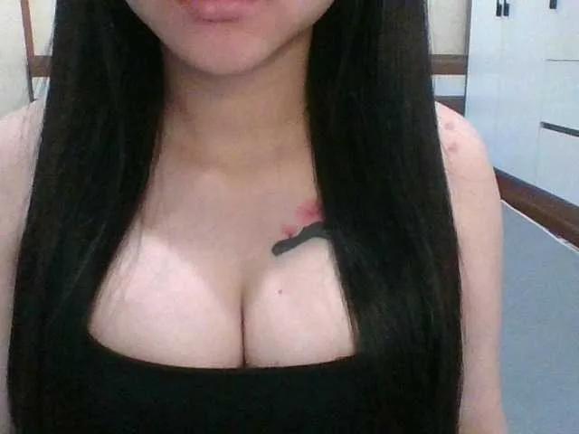 Layla99 on BongaCams 