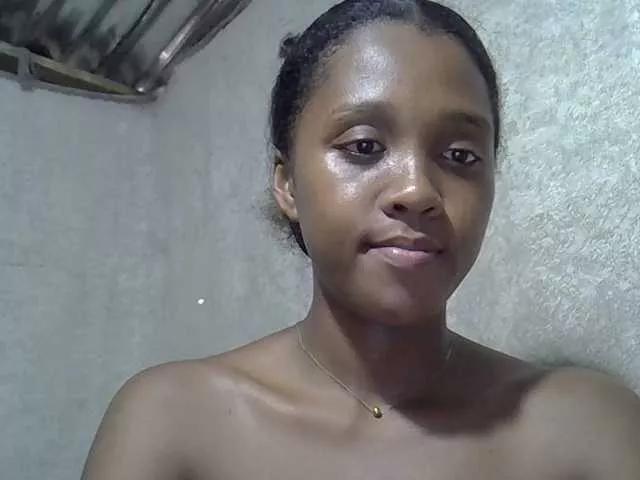 Freechat Lillteblackgirl on BongaCams