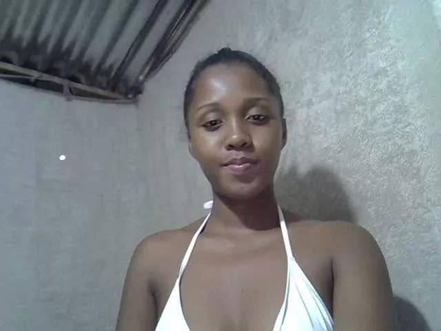 Freechat Lillteblackgirl on BongaCams