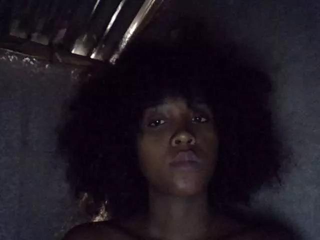 Freechat Lillteblackgirl on BongaCams