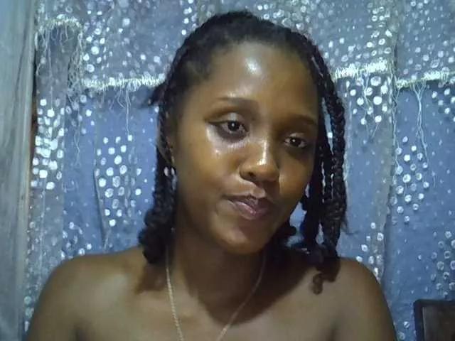 Freechat Lillteblackgirl on BongaCams