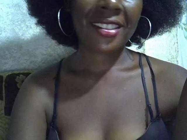 Freechat Lillteblackgirl on BongaCams