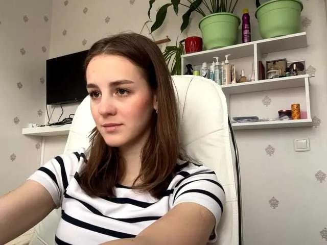 LizetteKhat's avatar