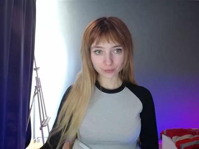 Freechat LuciaLovely on BongaCams