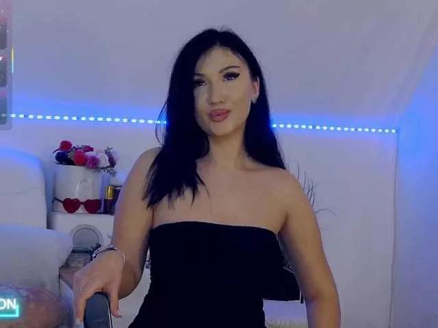Offline LunaSky on BongaCams