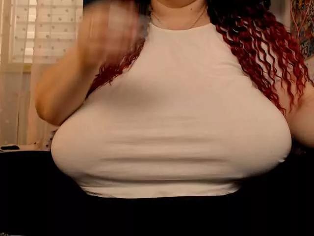 Mayabigtitss on BongaCams 