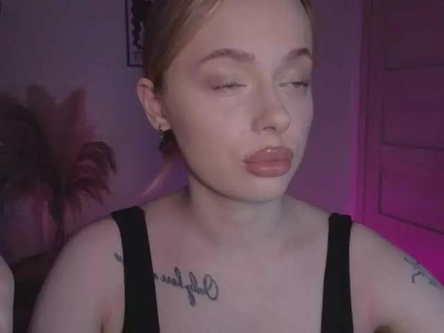 Offline mayshy on BongaCams