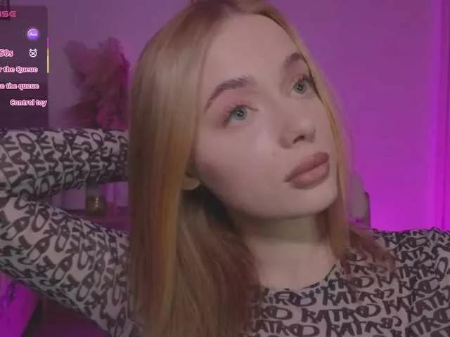 Offline mayshy on BongaCams