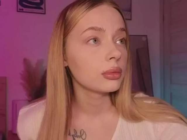 Offline mayshy on BongaCams