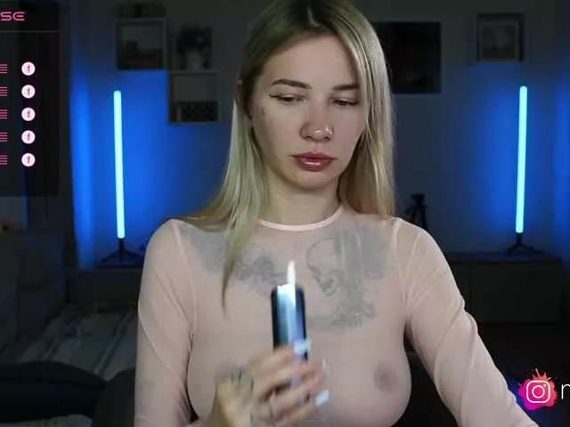 Offline mel-collins on BongaCams