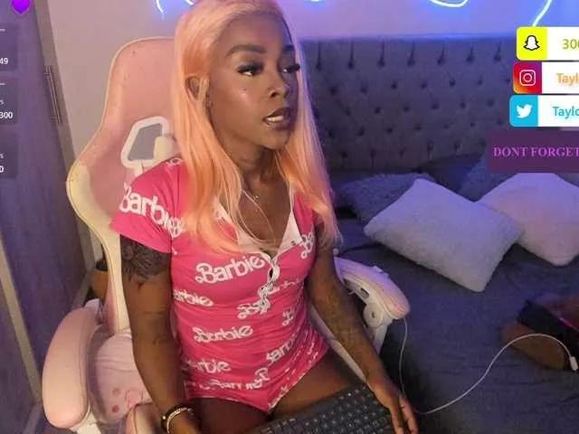 Offline Miss-west on BongaCams