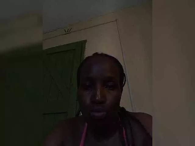 Offline Missessy on BongaCams