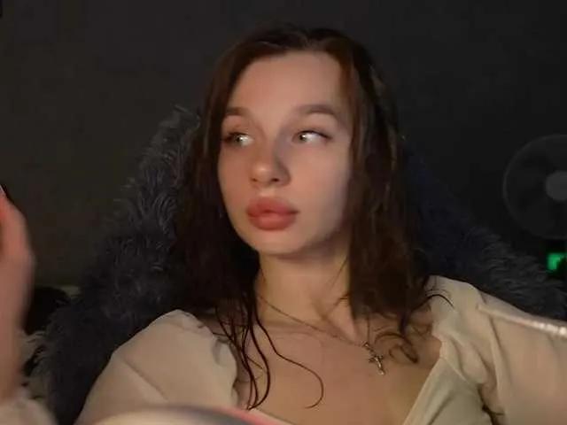 Freechat MossiPolli on BongaCams