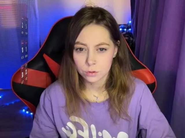 Offline Natural-babe666 on BongaCams