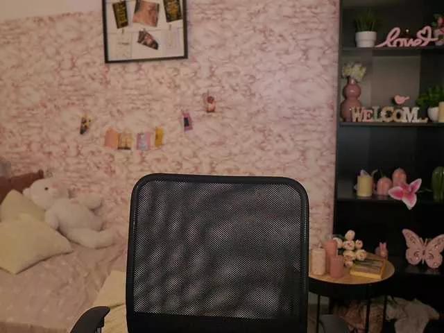 Freechat NicoletteShea01 on BongaCams