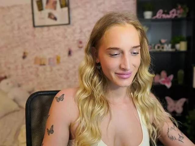 Freechat NicoletteShea01 on BongaCams