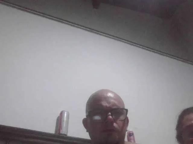 BongaCams Parejaerotica is Freechat Parejaerotica — La lencera los juguetes y los juegos sexuales