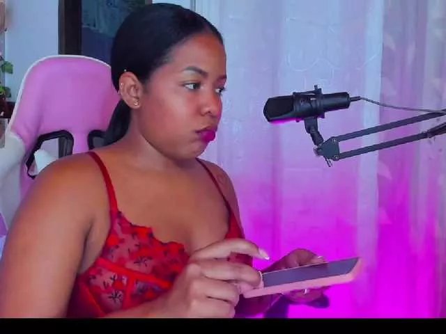 Sammypeach on BongaCams 