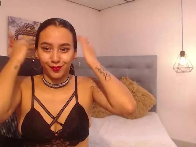Sara-stone on BongaCams 