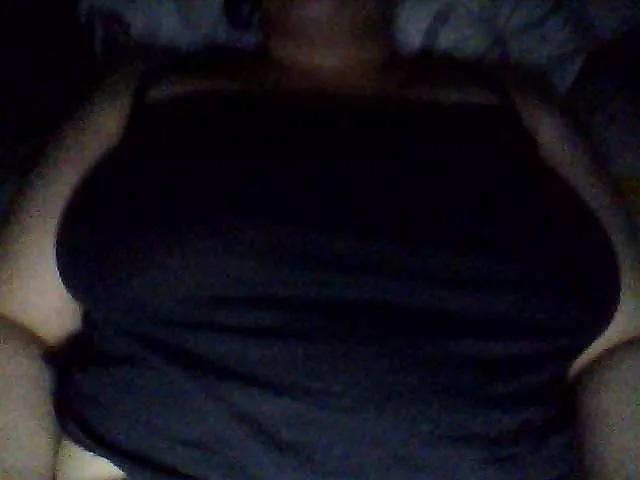 Offline Sarah-Jane on BongaCams