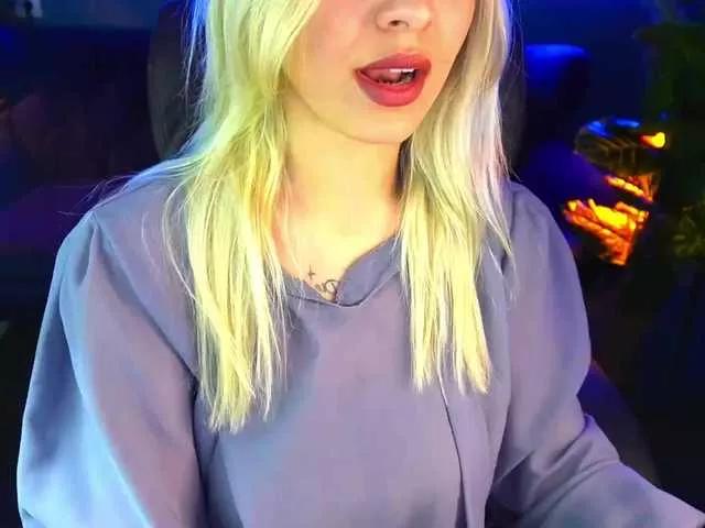 SashaBlooms on BongaCams 