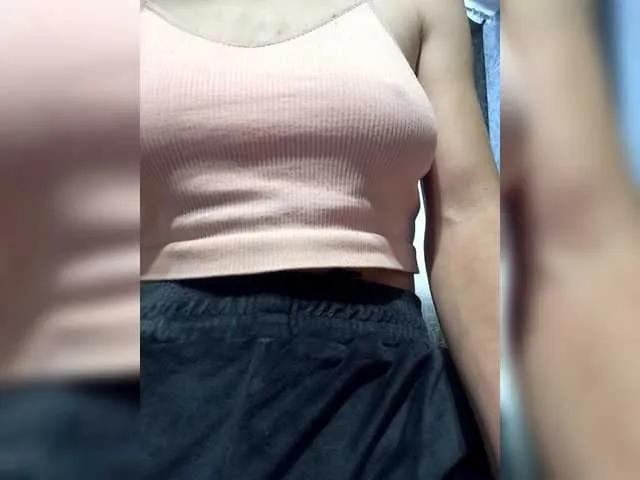 SeksiAmina on BongaCams 