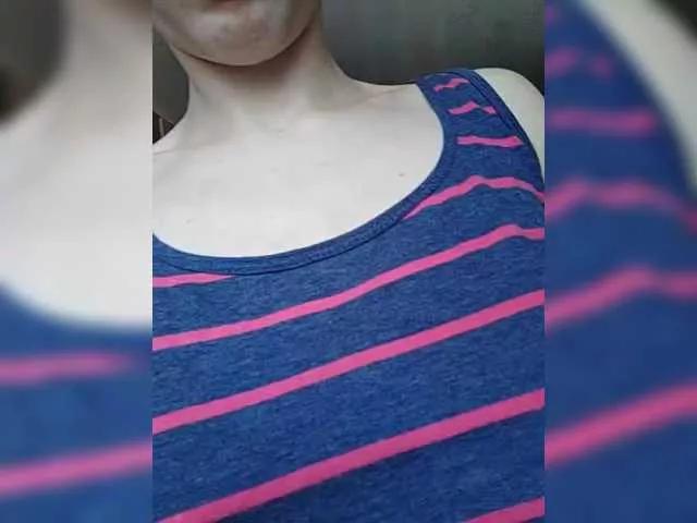 Offline SexyBlondMia on BongaCams