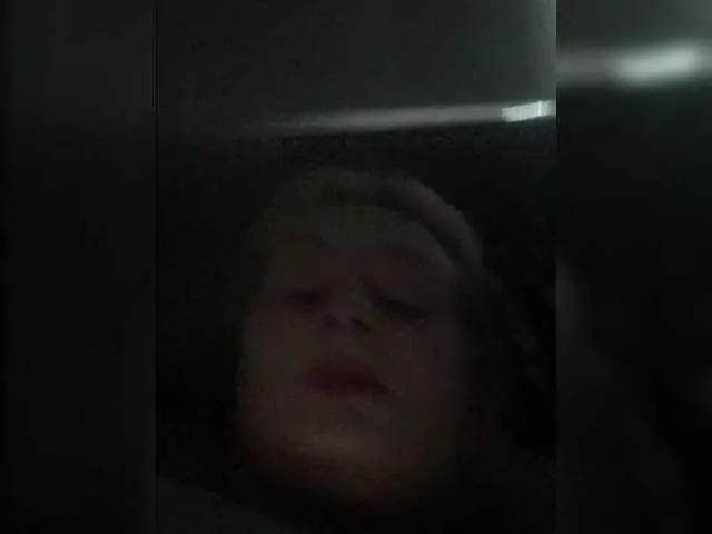 Offline sexysapphirexo on BongaCams