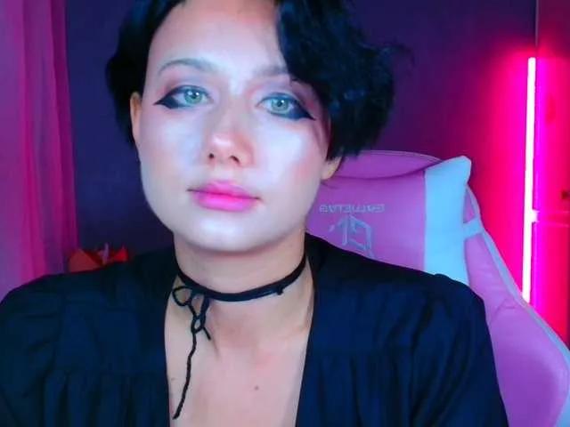 stawbarynut — generous men showering me with tokens, very moisturizing